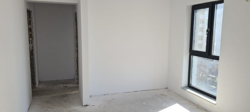 Piata Presei Libere, Petrom City, langa Lacul Baneasa,