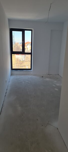 Piata Presei Libere, Petrom City, langa Lacul Baneasa,